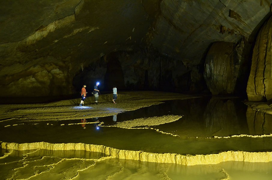 Phong Nha Paradise cave